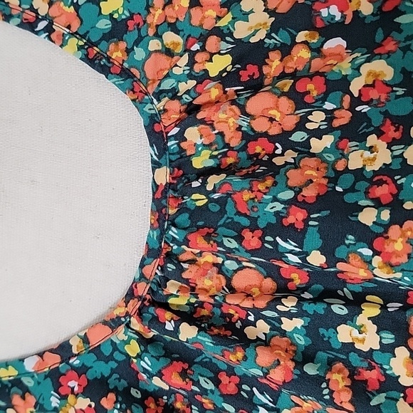 J. Crew Size S Ditzy Floral Pattern Pleated Front Long Sleeve Blouse - Picture 3 of 14